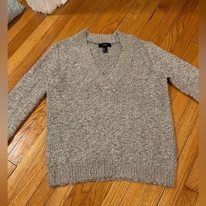 Forever 21 - gray v-neck sweater size large